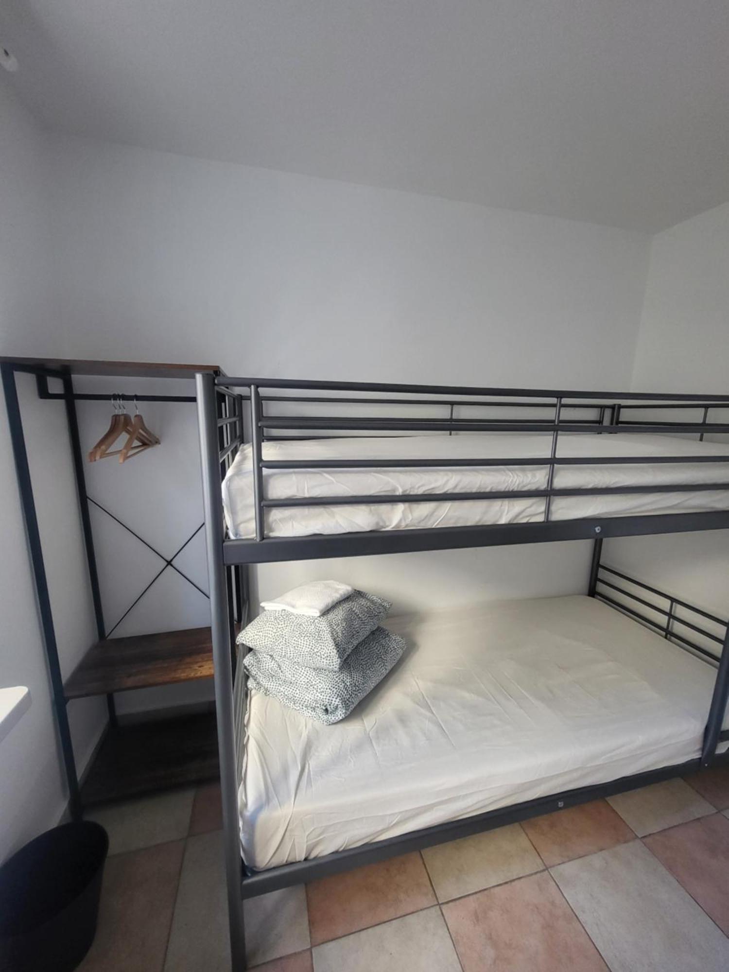 Rooms4rest Popularna - Private For Tourists - Atr Consulting Sp, Z O,o, Nocleg ze śniadaniem Warszawa